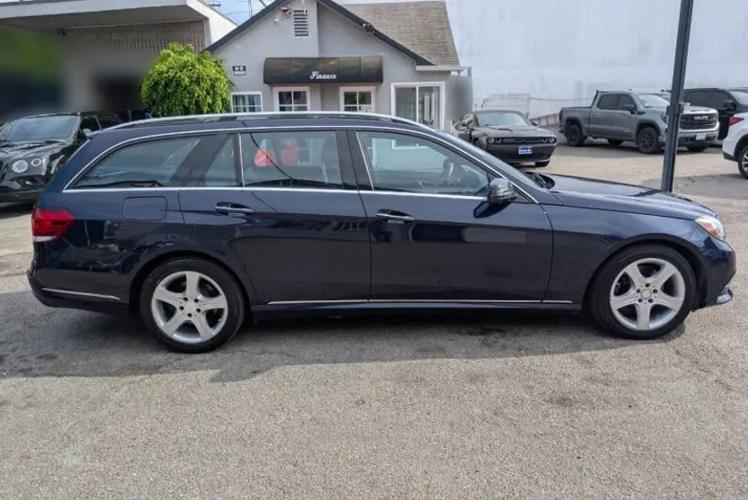 2016 Mercedes Benz E 350 4MATIC photo 1