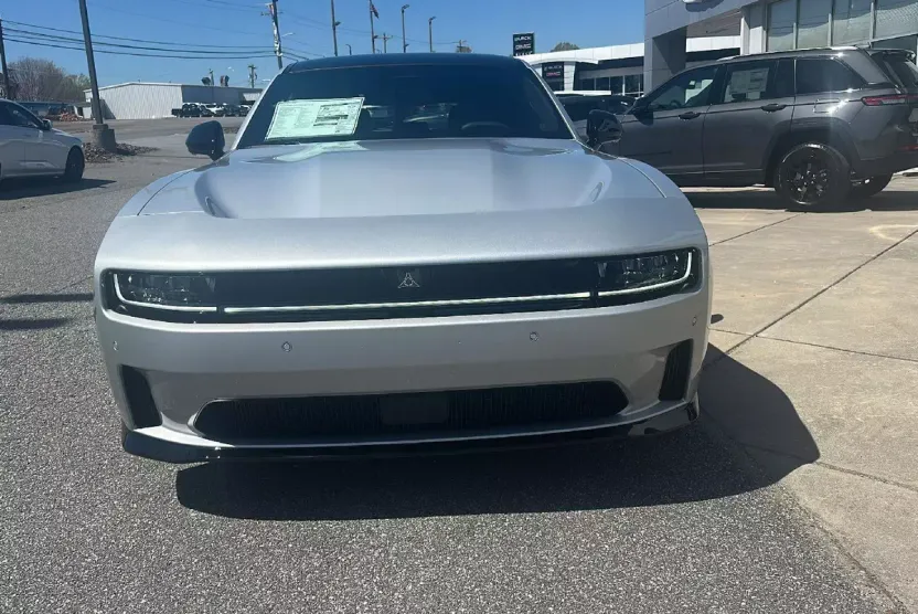 2024 Dodge Charger Daytona R/T AWD photo 1