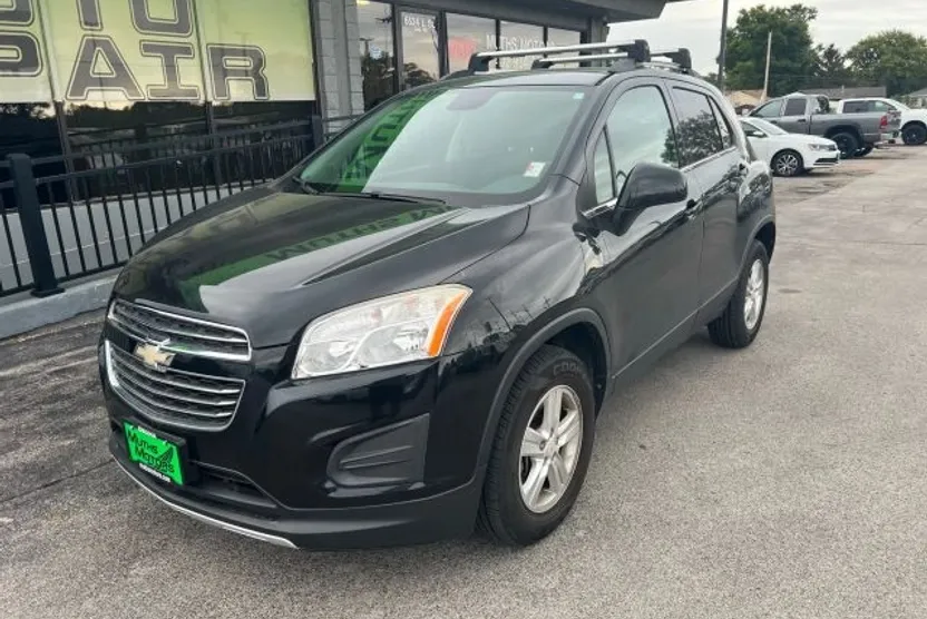 2016 Chevrolet Trax LT photo 1