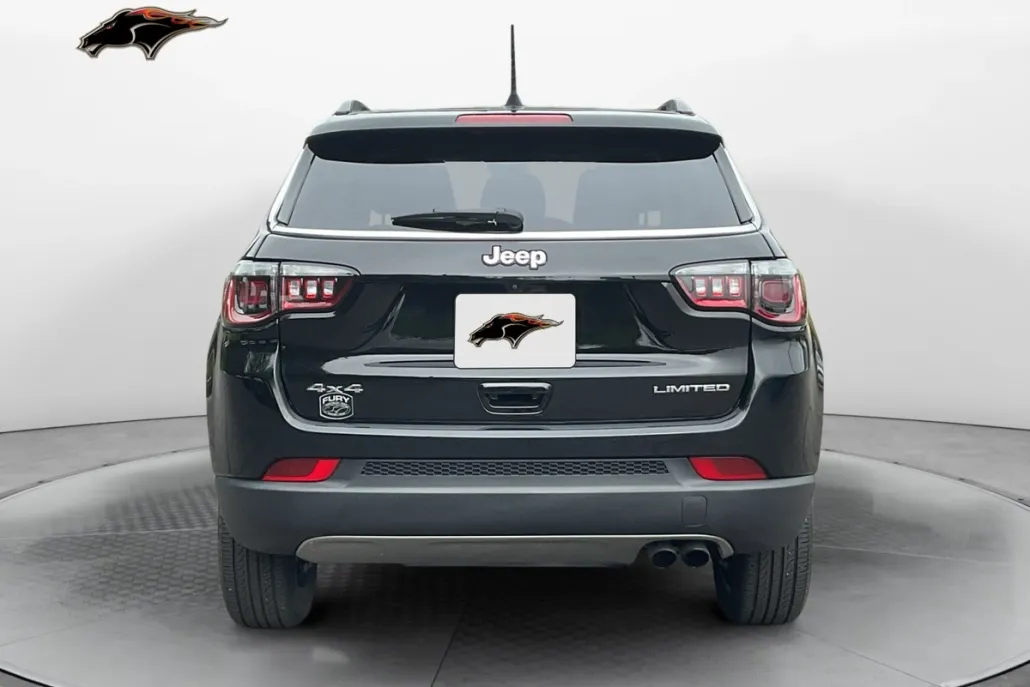 2022 Jeep Compass Limited photo 1