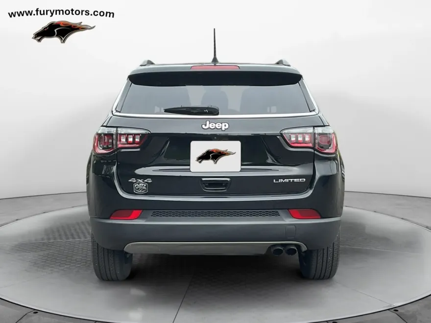 2022 Jeep Compass Limited photo 1
