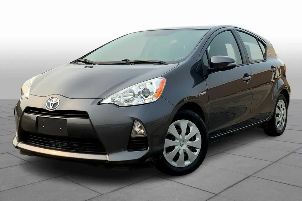 2014 Toyota Prius C Two photo 1