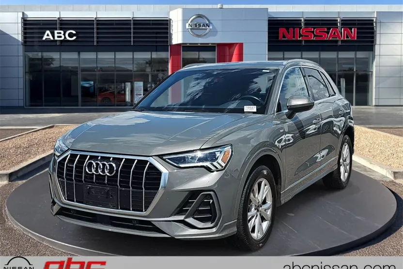 2023 Audi Q3 Premium S line photo 1