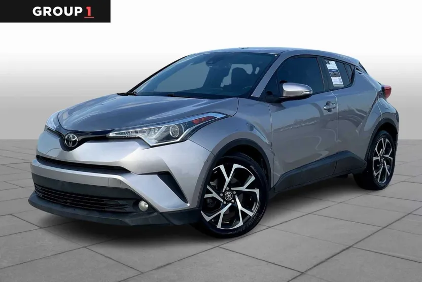 2018 Toyota C-HR XLE Premium photo 1