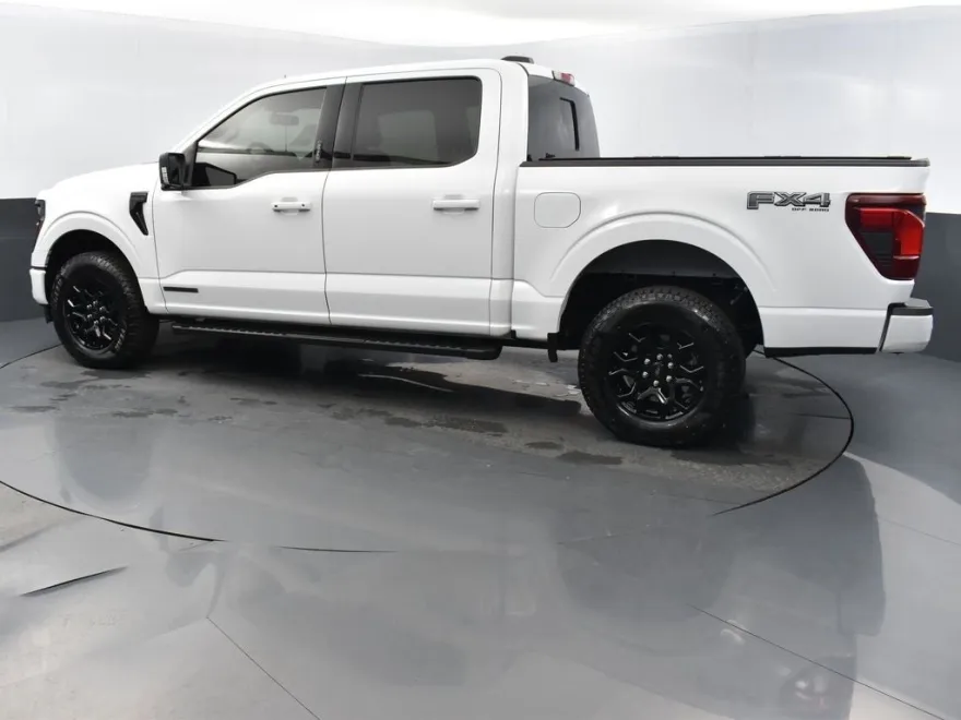 2024 Ford F-150 XLT photo 1