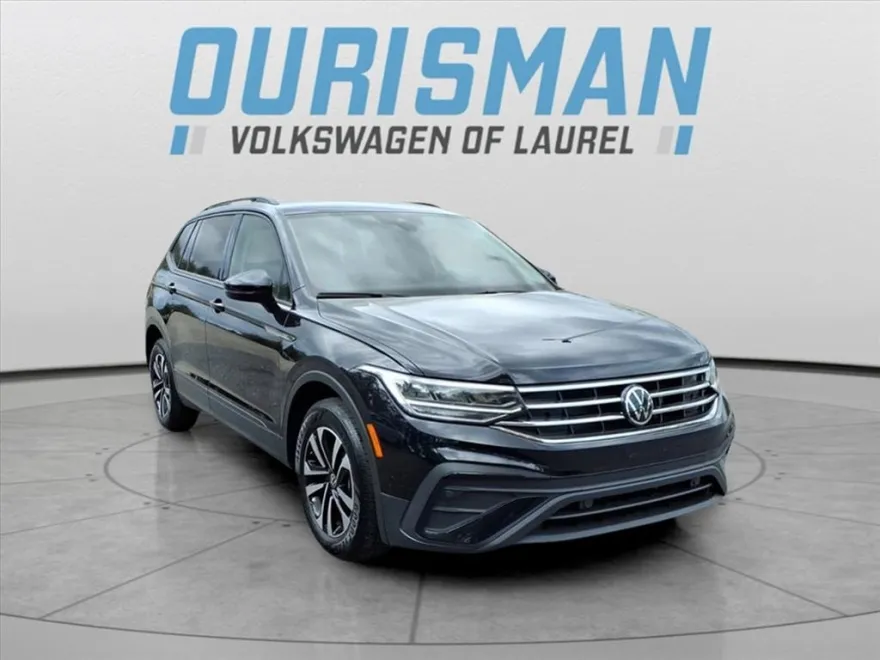 2024 Volkswagen Tiguan S photo 1