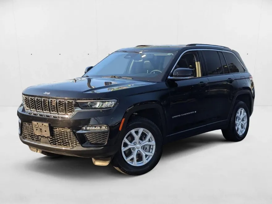2023 Jeep Grand Cherokee Limited Sport photo 1