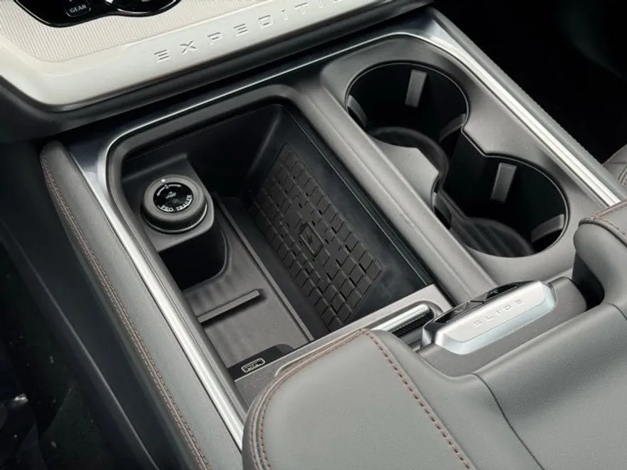 2025 Ford Expedition MAX Base photo 1
