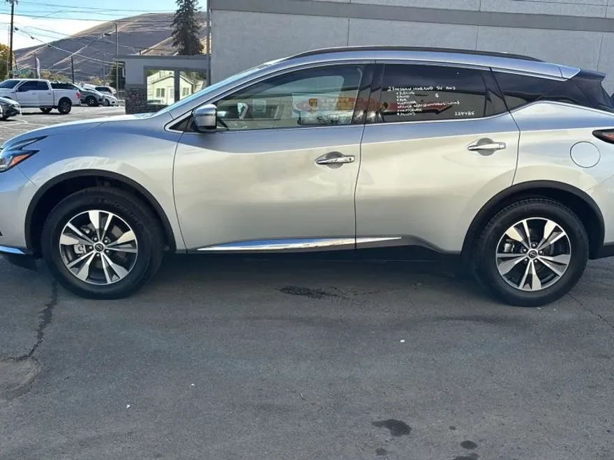 2023 Nissan Murano SV photo 1