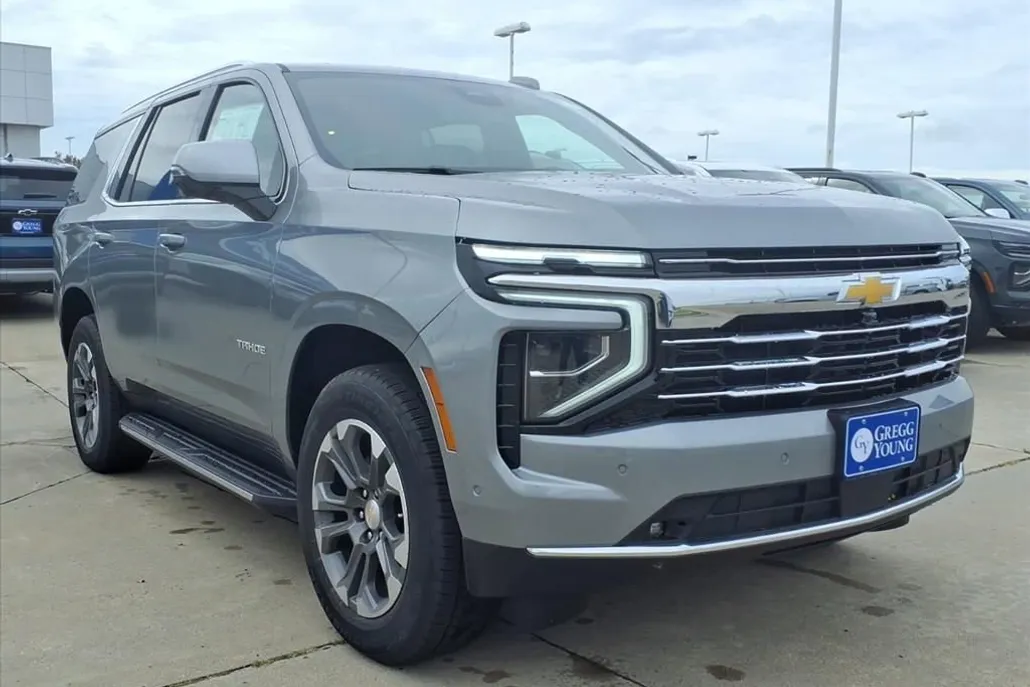 2026 Chevrolet Tahoe LT photo 1