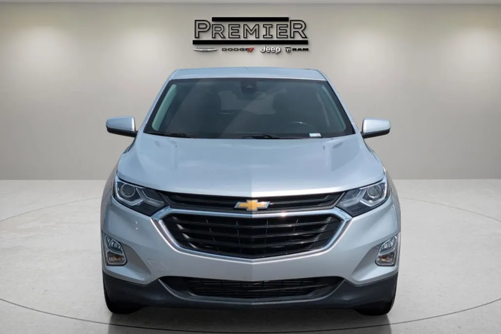 2021 Chevrolet Equinox LT photo 1