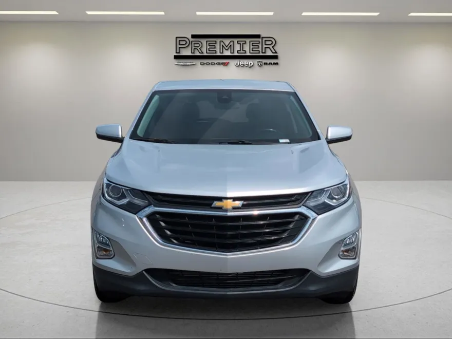 2021 Chevrolet Equinox LT photo 1