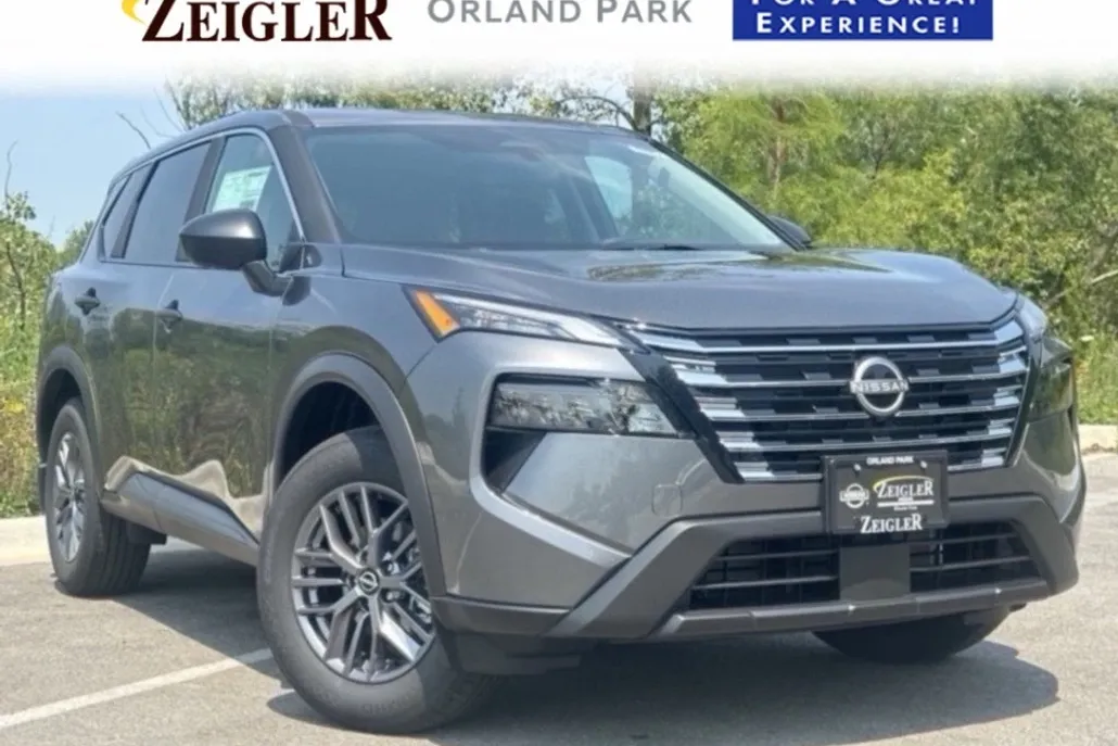 2025 Nissan Rogue S AWD photo 1