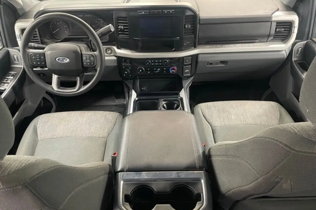 2024 Ford F-250 XLT photo 1