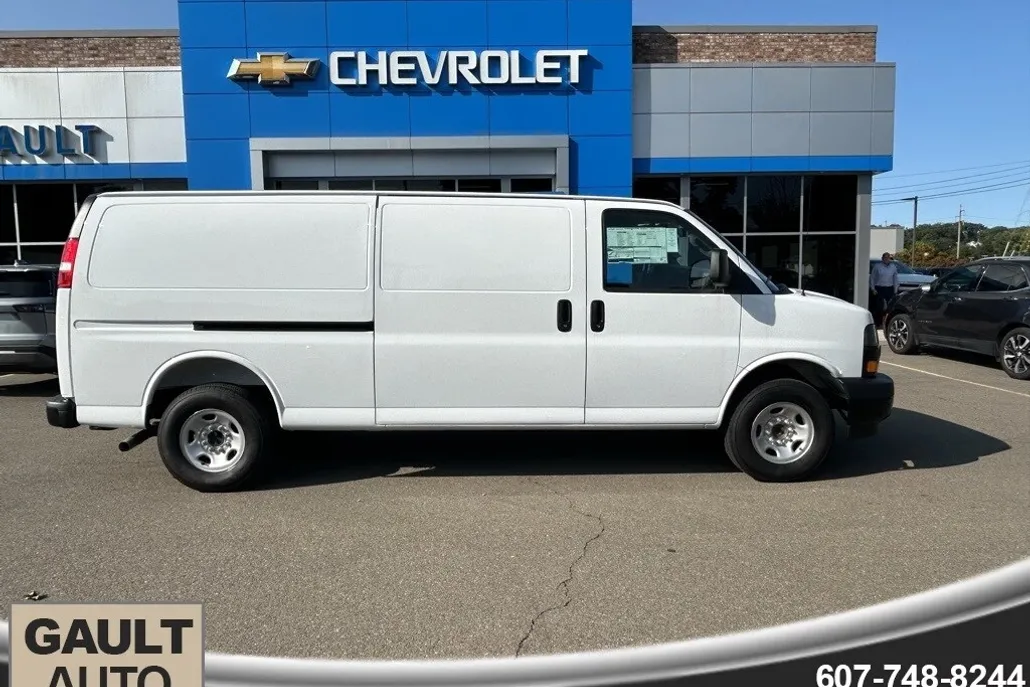 2025 Chevrolet Express 2500 Work Van Cargo photo 1