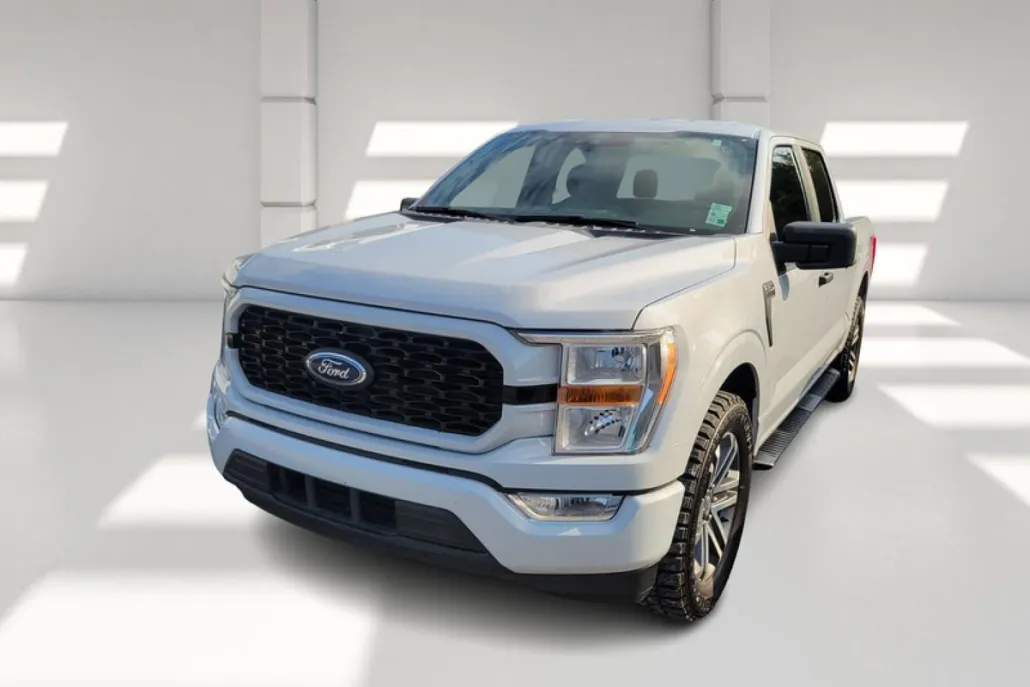 2021 Ford F-150 XL photo 1