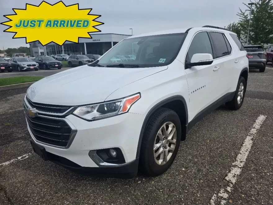 2020 Chevrolet Traverse photo 1