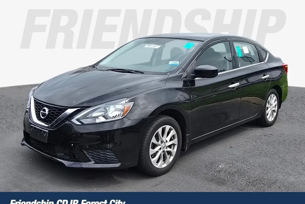 2018 Nissan Sentra SV photo 1