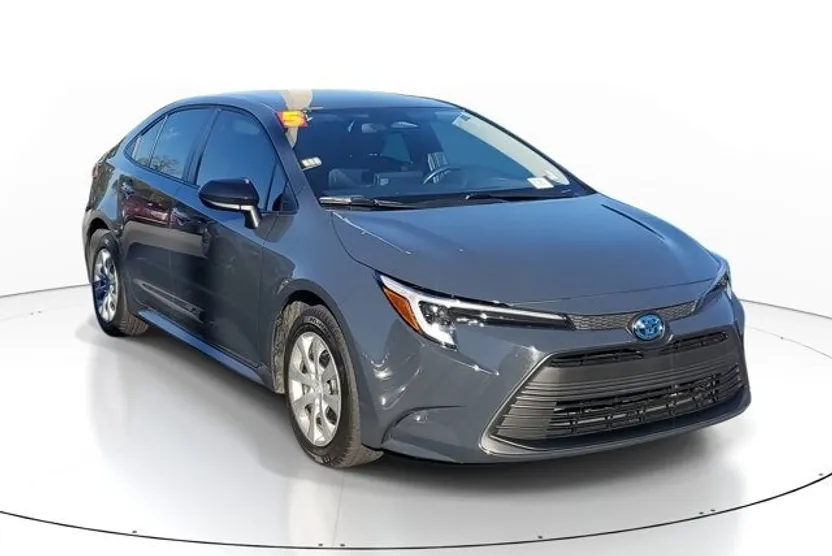 2025 Toyota Corolla Hybrid LE photo 1