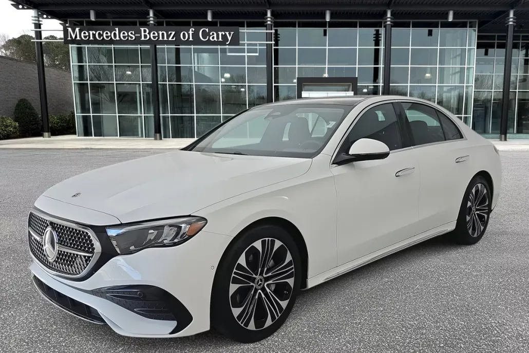 2025 Mercedes Benz E 350 Sedan photo 1
