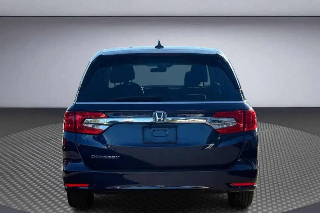 2019 Honda Odyssey EX photo 1