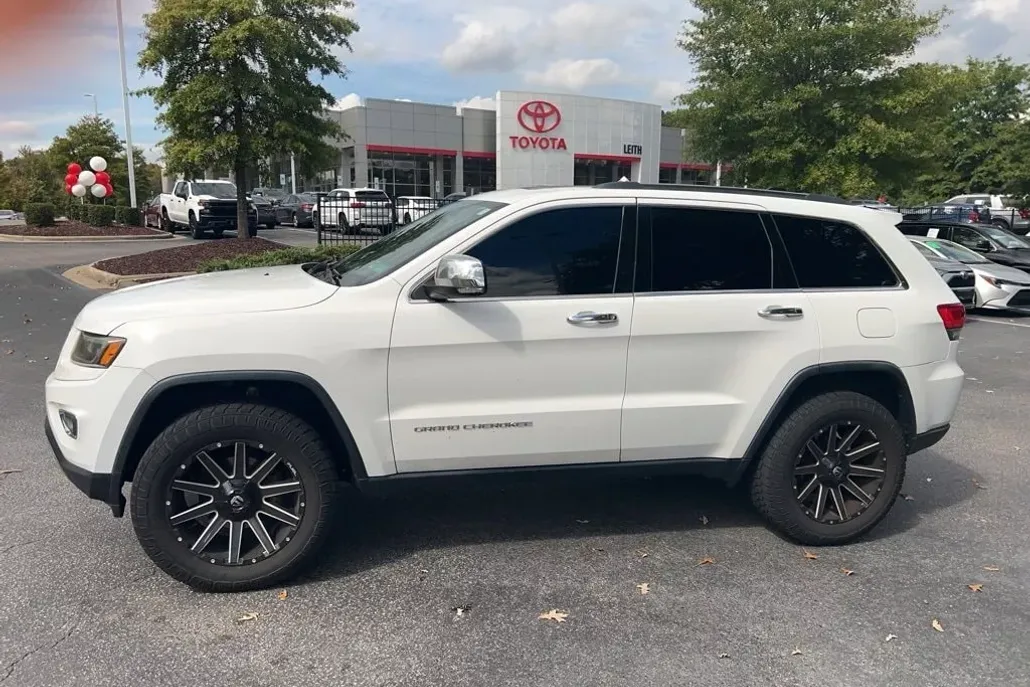 2016 Jeep Grand Cherokee Limited photo 1