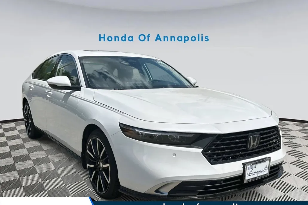 2025 Honda Accord Hybrid Touring photo 1