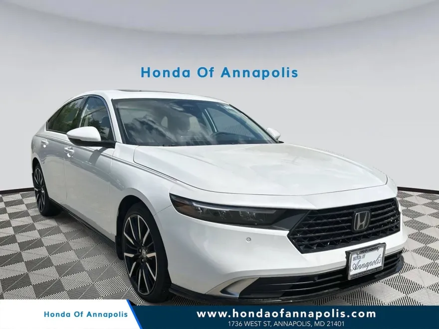 2025 Honda Accord Hybrid Touring photo 1