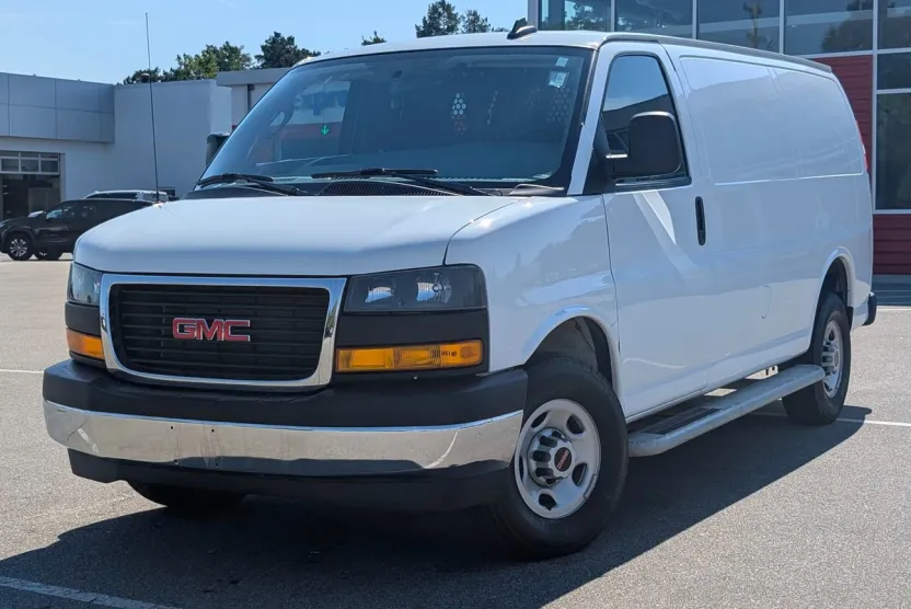 2024 Gmc Savana Cargo 2500 photo 1