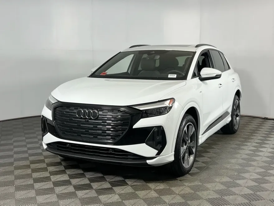2024 Audi Q4 E-tron Premium Plus photo 1