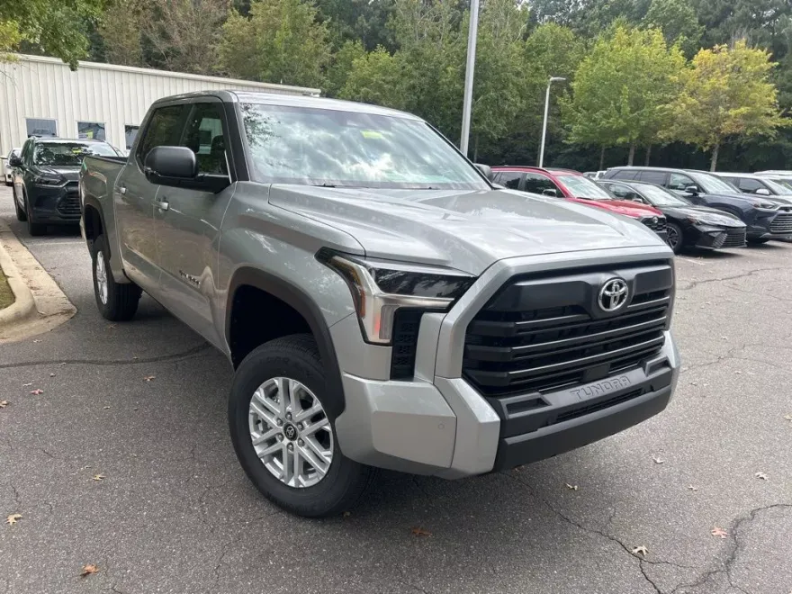 2026 Toyota Tundra SR5 CrewMax photo 1