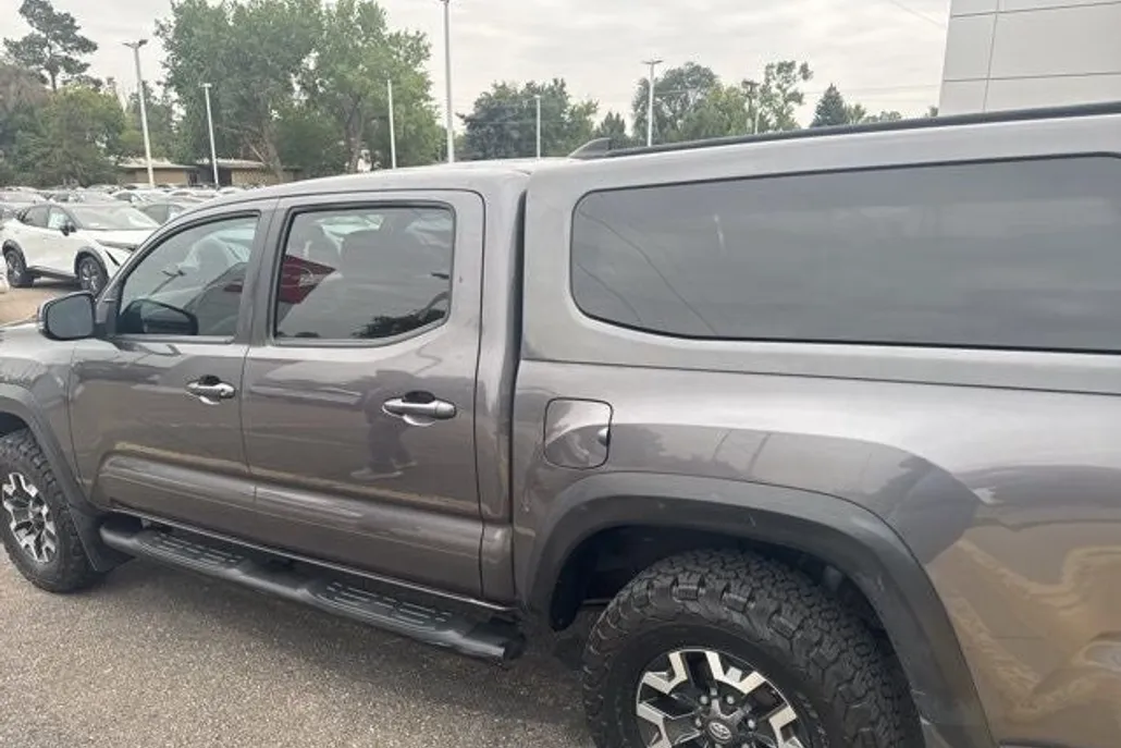 2017 Toyota Tacoma Base photo 1
