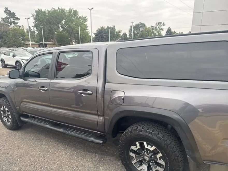 2017 Toyota Tacoma Base photo 1