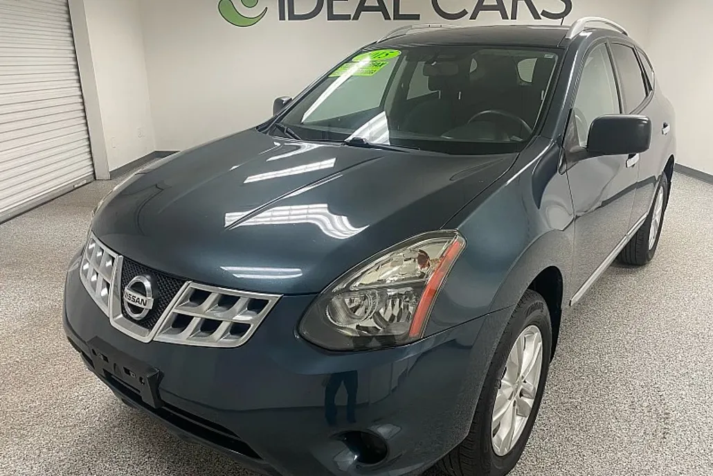 2015 Nissan Rogue Select S photo 1