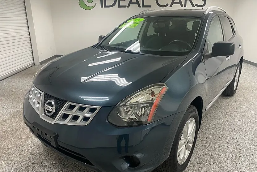 2015 Nissan Rogue Select S photo 1
