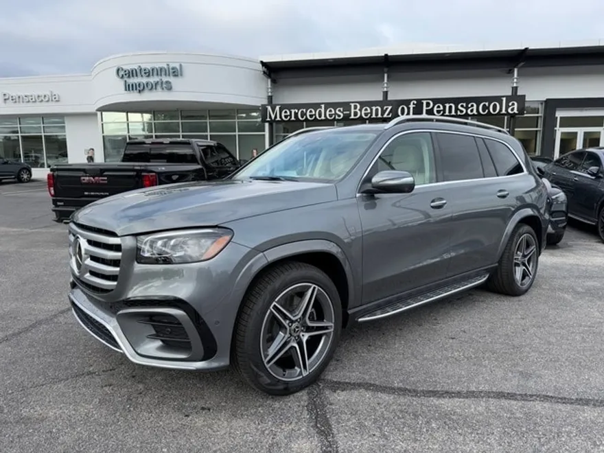 2025 Mercedes Benz GLS 450 4MATIC photo 1