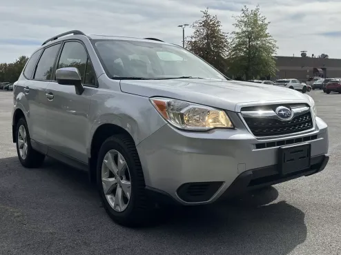 2016 Subaru Forester 2.5i Premium photo 4