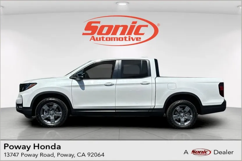 2025 Honda Ridgeline TrailSport photo 1