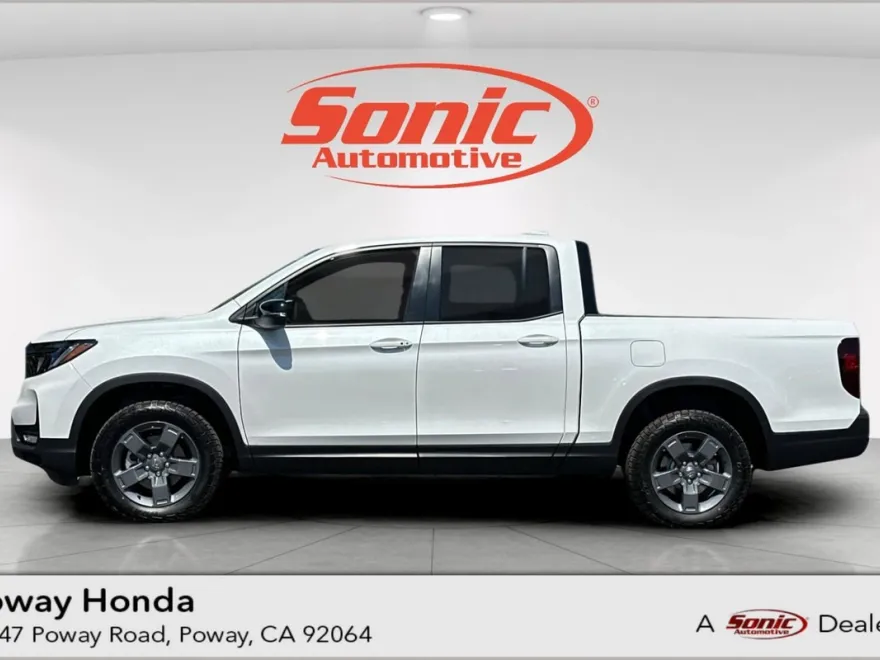 2025 Honda Ridgeline TrailSport photo 1