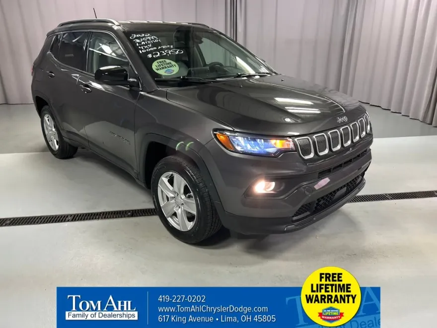 2022 Jeep Compass Latitude photo 1