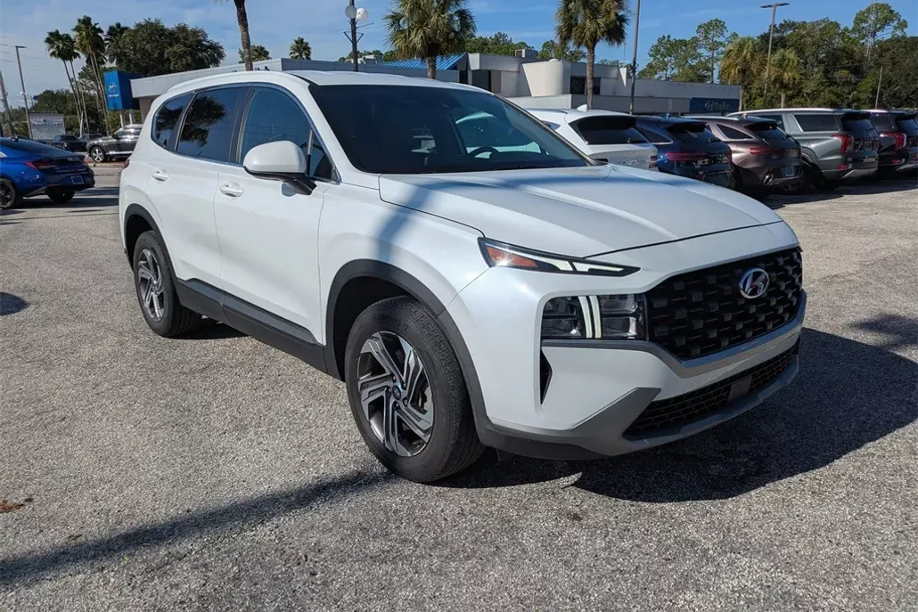 2023 Hyundai Santa Fe SE photo 1