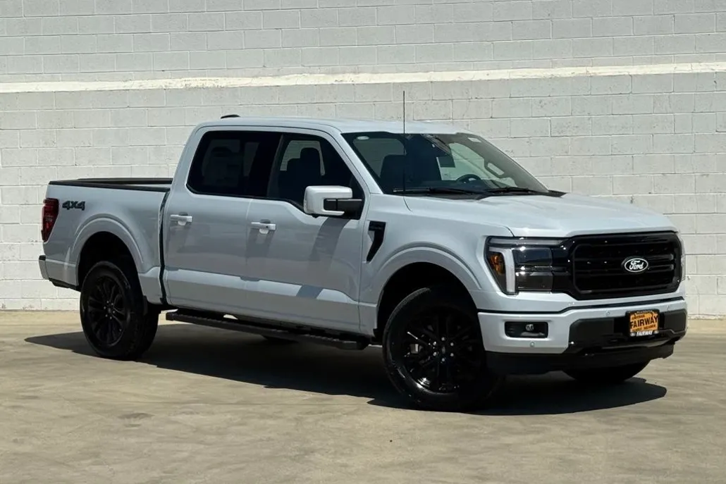 2025 Ford F-150 Lariat photo 1