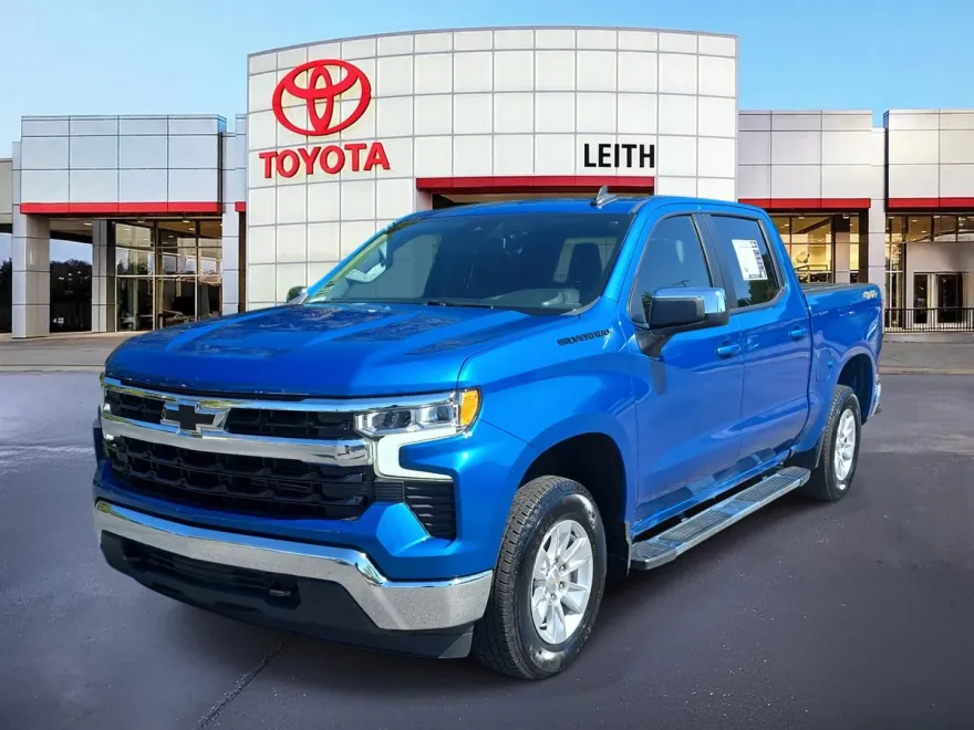 2024 Chevrolet Silverado 1500 LT Texas Edition photo 1