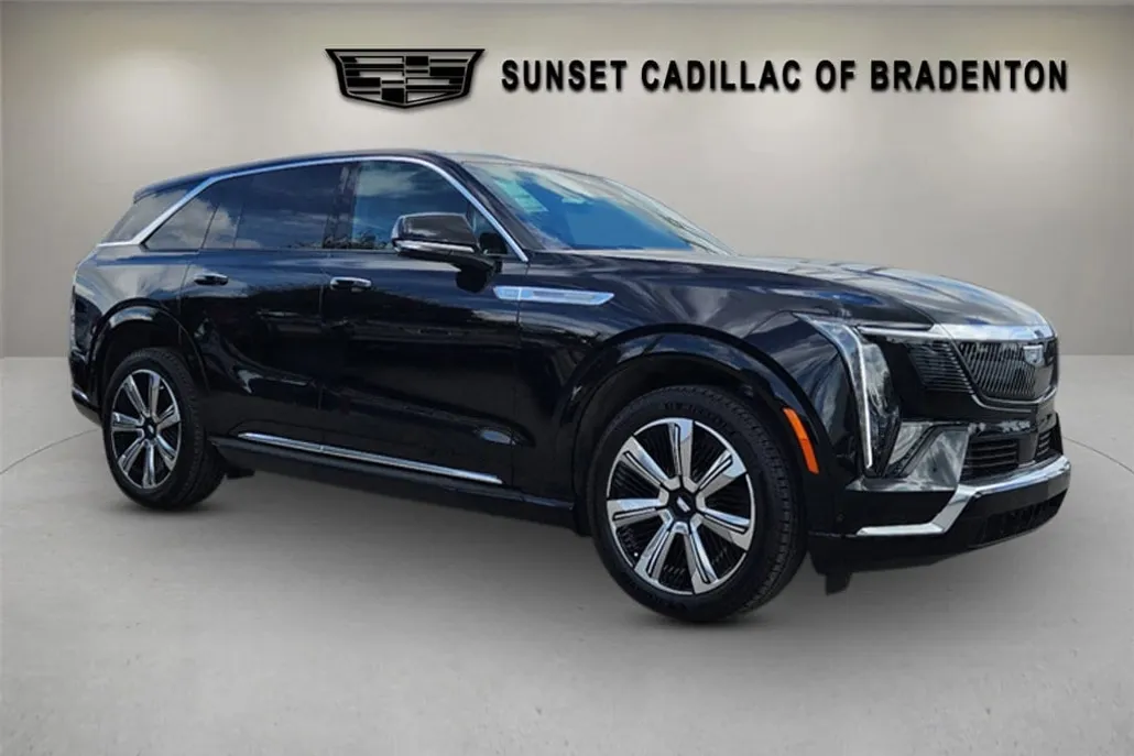 2025 Cadillac Escalade IQ Luxury photo 1