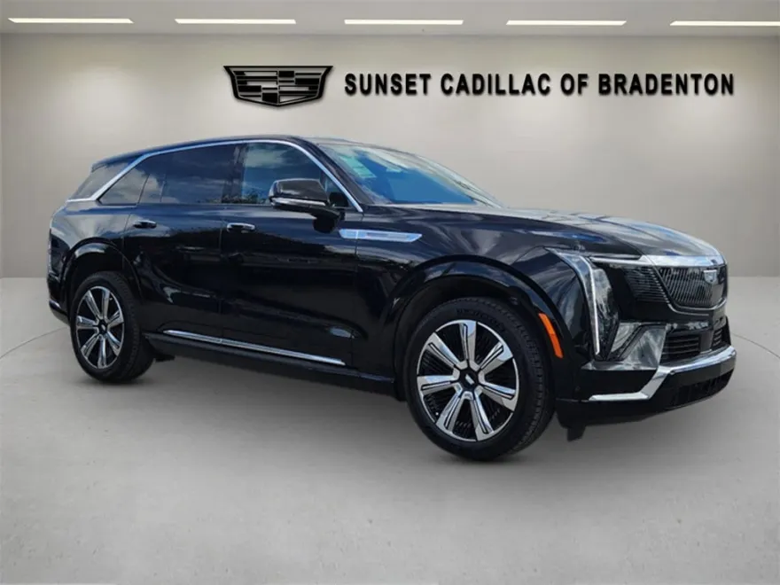 2025 Cadillac Escalade IQ Luxury photo 1