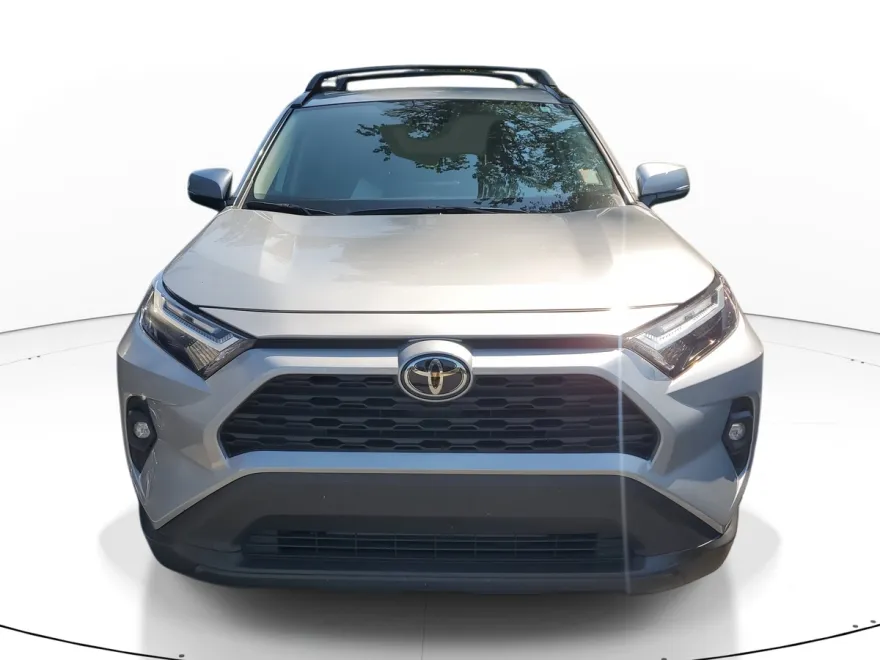 2025 Toyota RAV4 XLE Premium photo 1