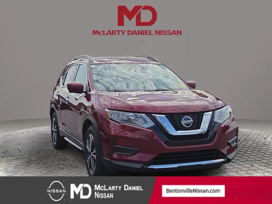 2019 Nissan Rogue SV photo 1