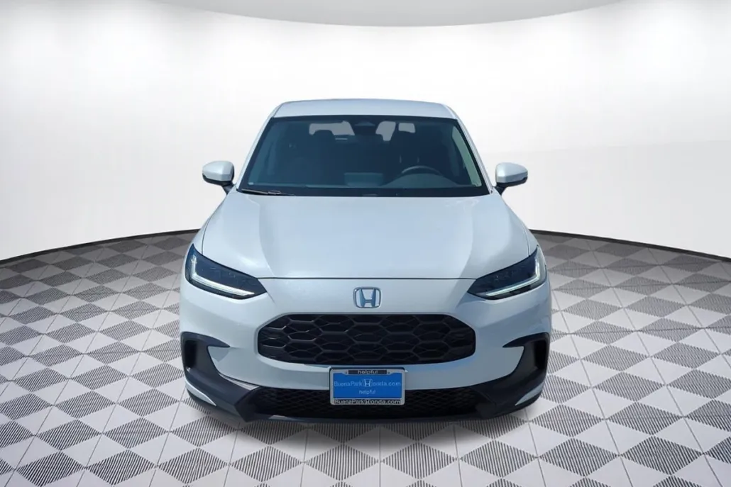 2026 Honda HR-V LX photo 1