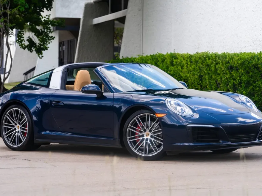 2019 Porsche 911 Targa 4S photo 1