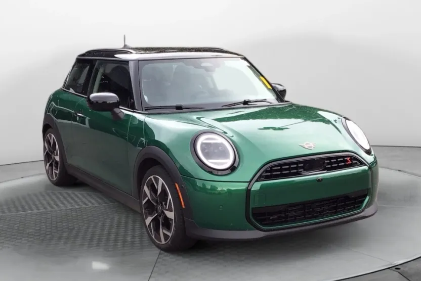 2025 Mini Cooper 2 Door Hardtop S photo 1